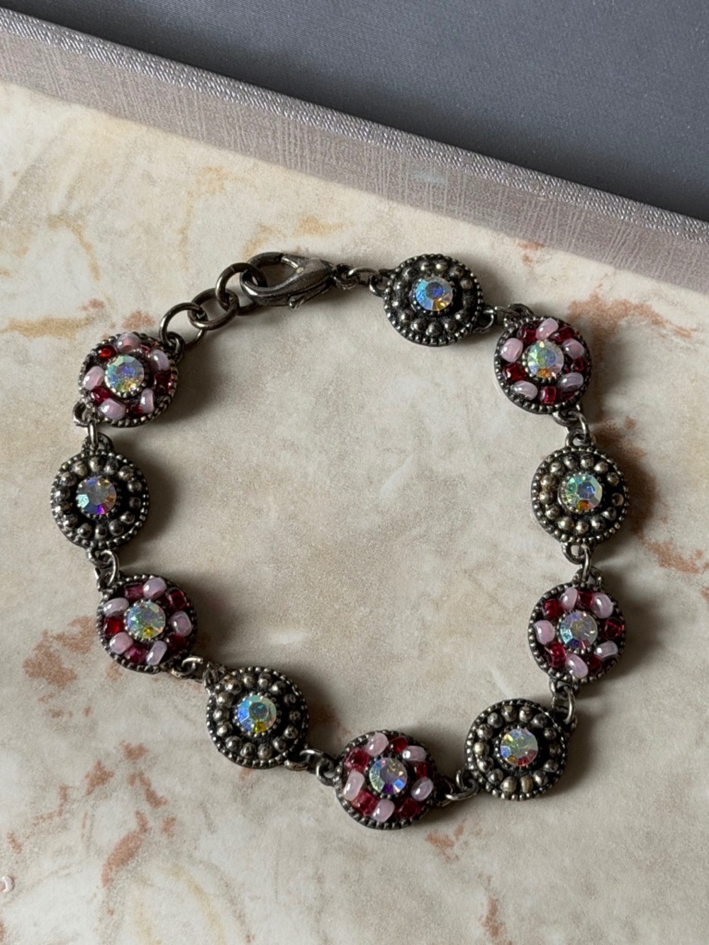 Round Link Aurora Borealis Crystal Beaded Bracelet - 7 inches